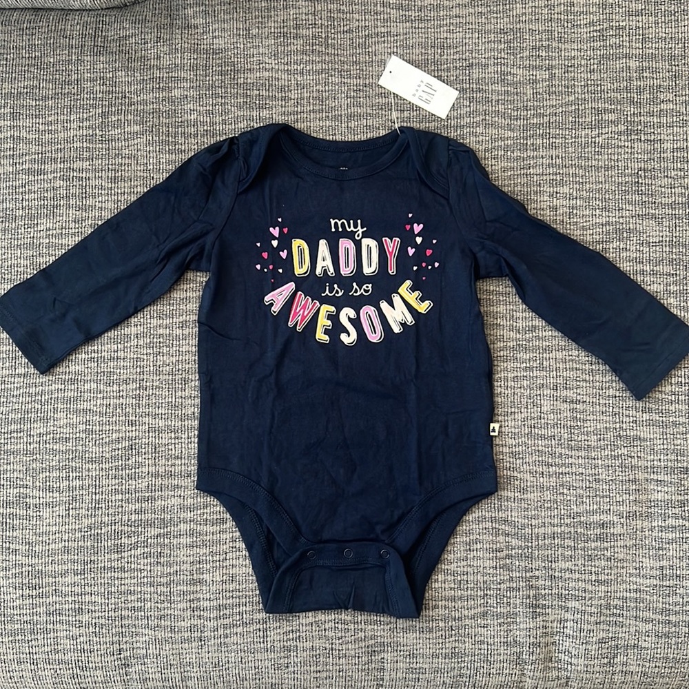 ‘My Daddy Is So Awesome’ babyGap factory onesie BNWT RRP $14.99